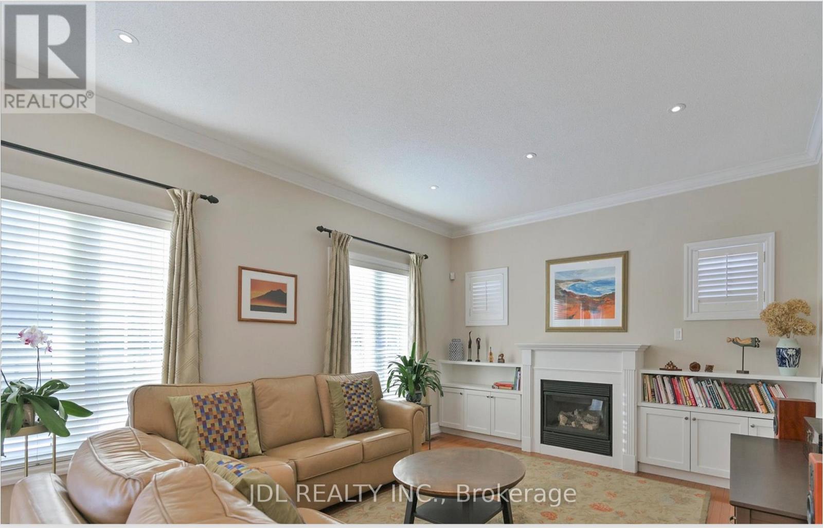 9 O'hara Crescent, Richmond Hill, Ontario  L4E 4E1 - Photo 7 - N13136490