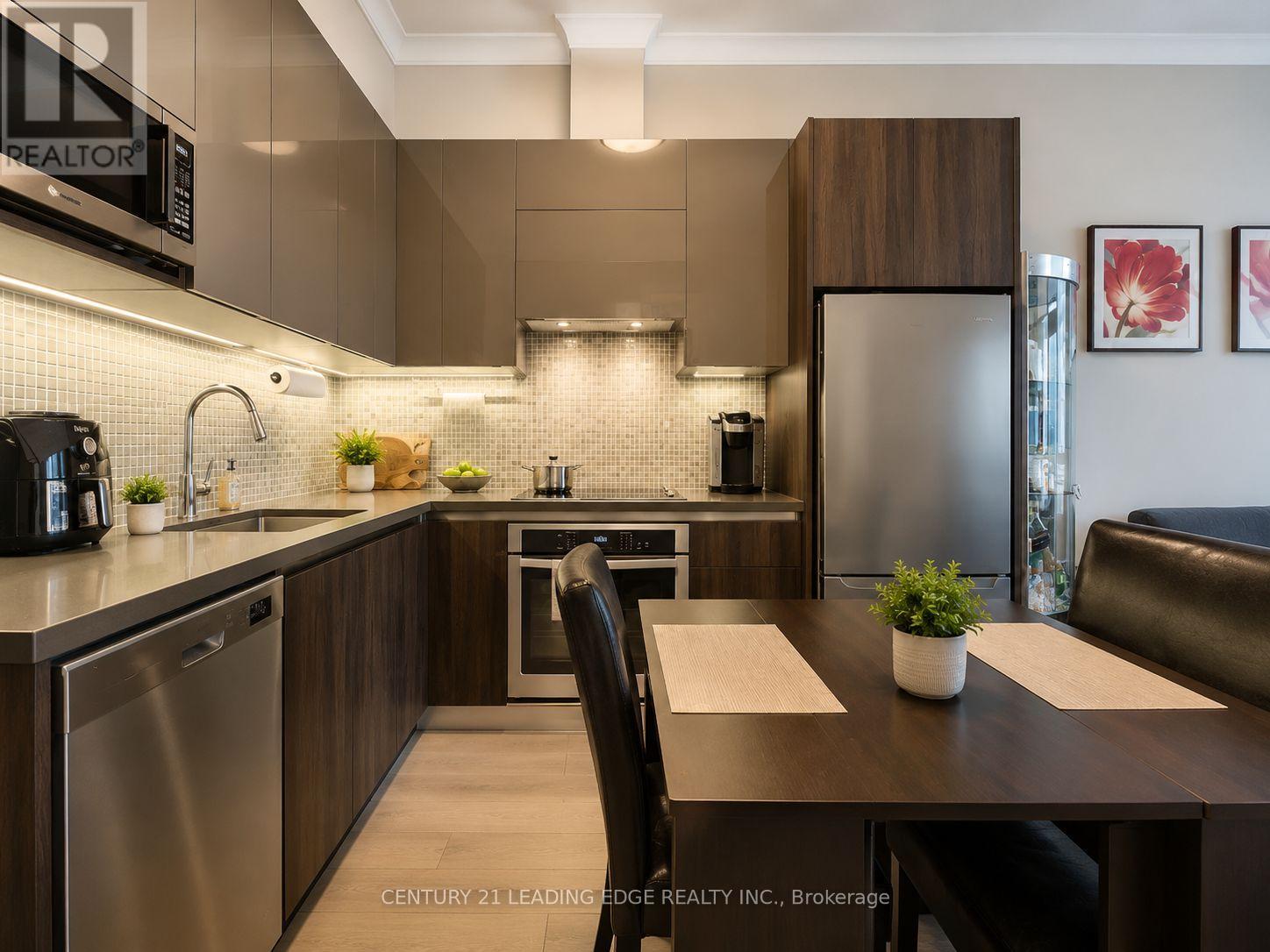 121 - 25 Water Walk Drive, Markham, Ontario  L6G 0G3 - Photo 8 - N13136526