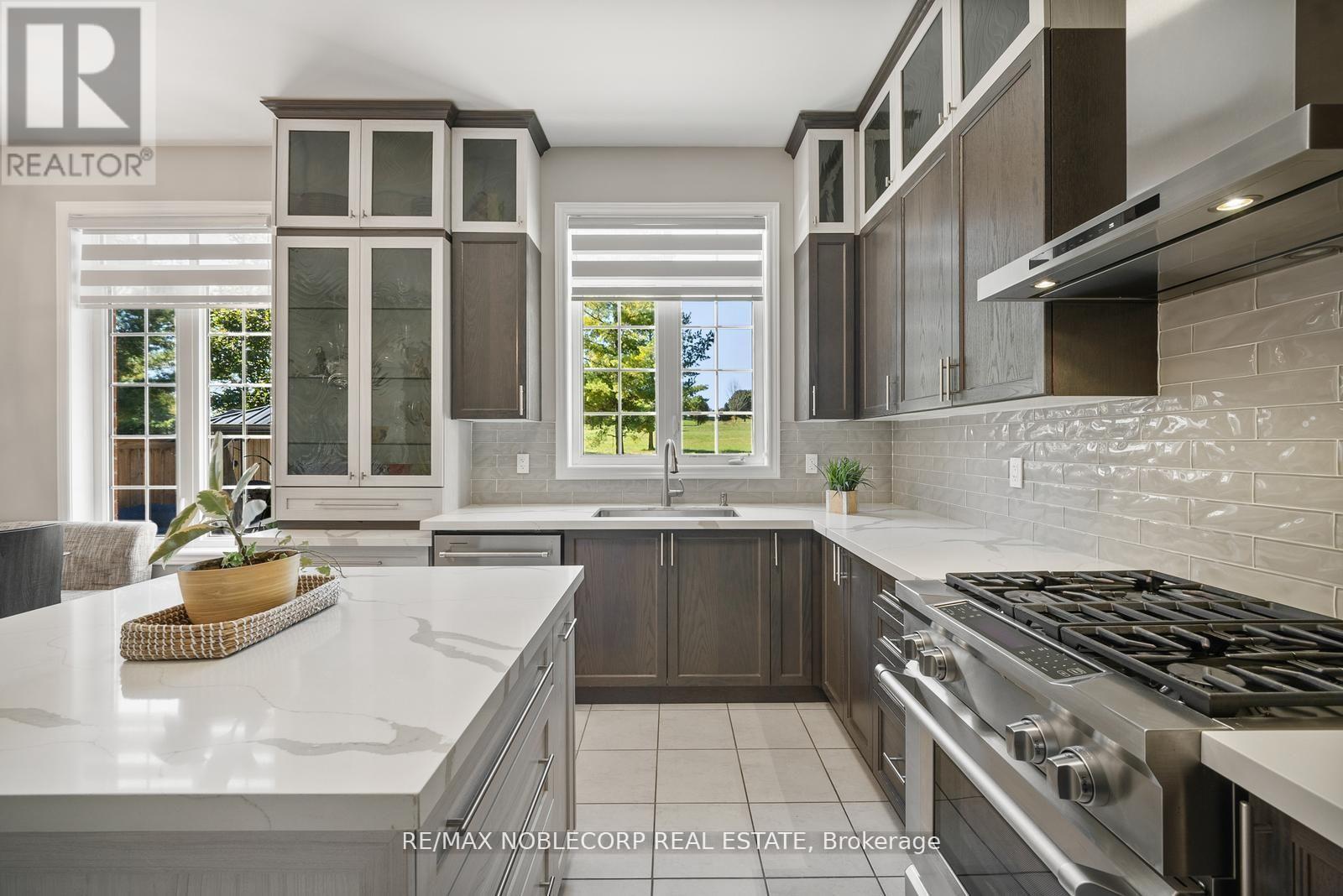 68 Inverness Way, Bradford West Gwillimbury, Ontario  L3Z 0W5 - Photo 10 - N13136582