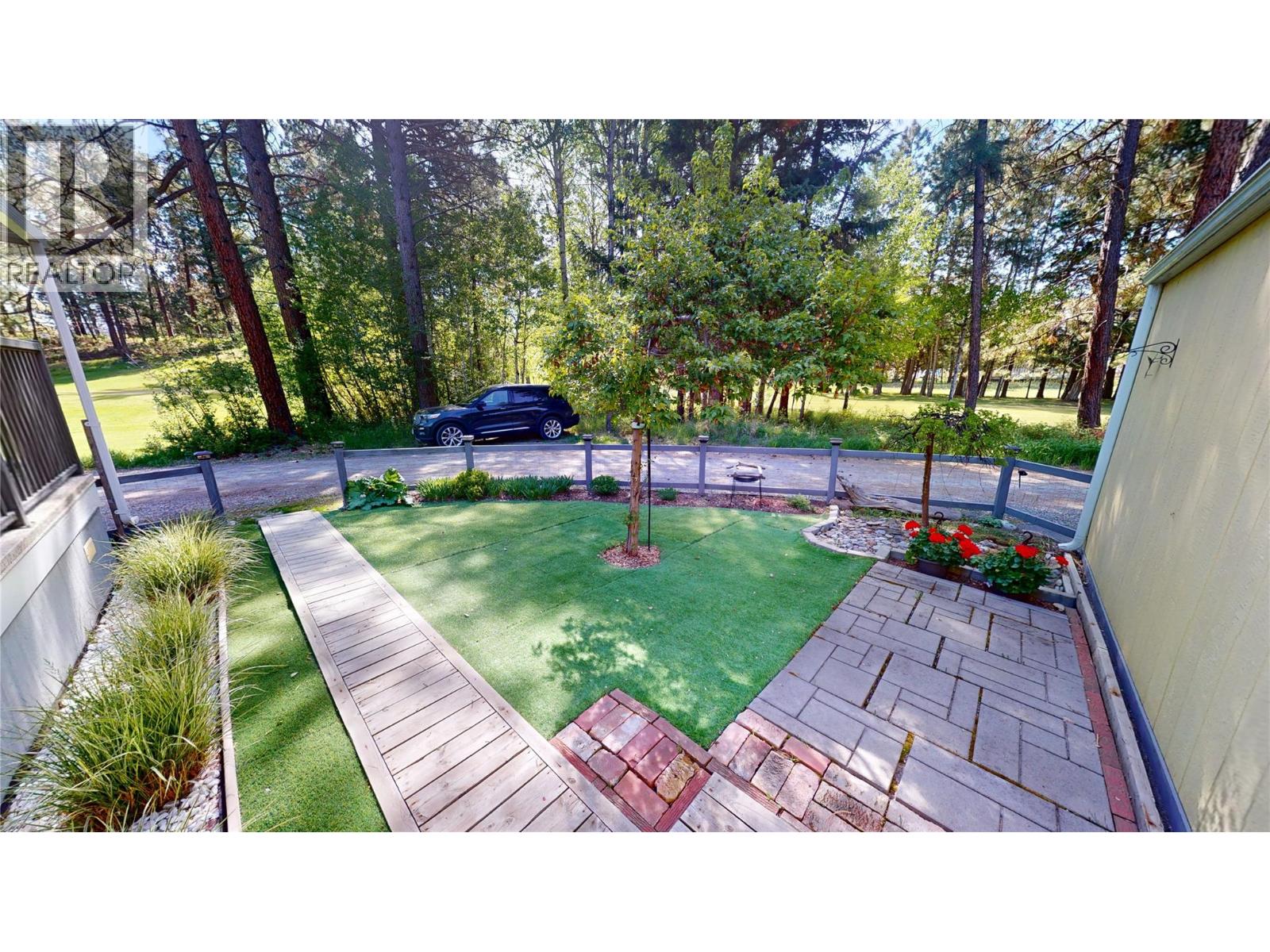 3320 Theatre Road N Unit# 8, Cranbrook, British Columbia  V1C 7B8 - Photo 17 - 10387510