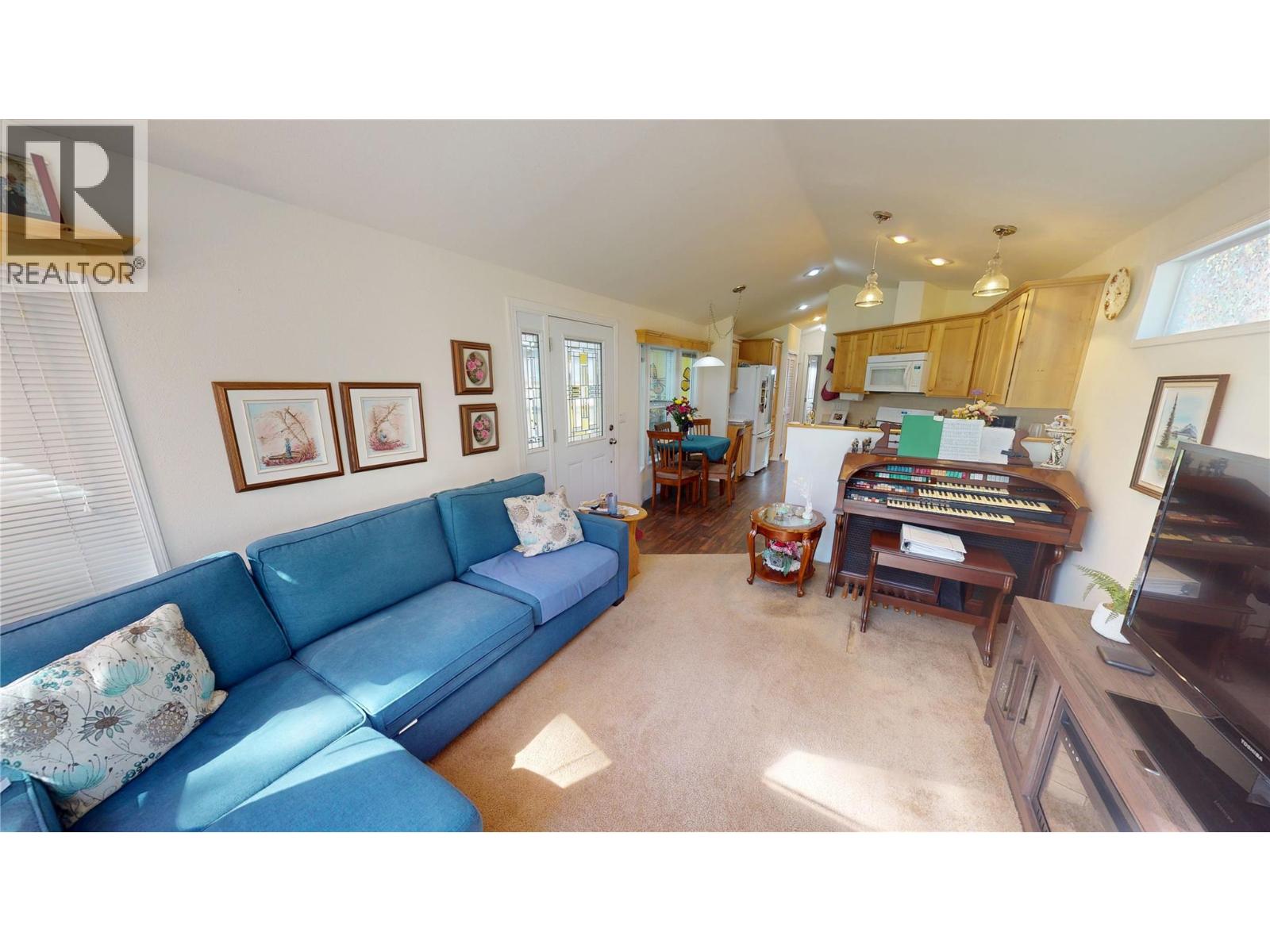 3320 Theatre Road N Unit# 8, Cranbrook, British Columbia  V1C 7B8 - Photo 4 - 10387510