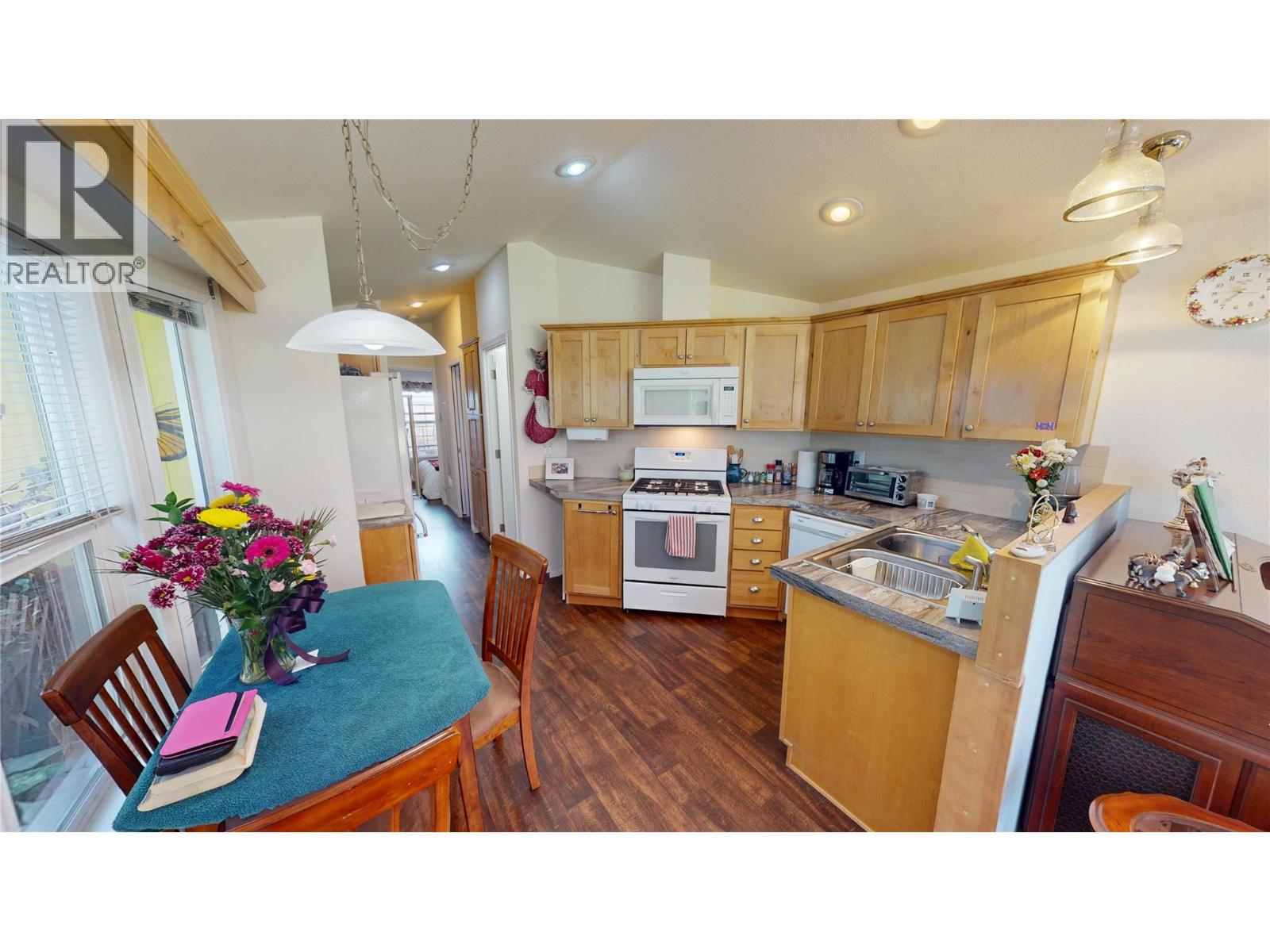 3320 Theatre Road N Unit# 8, Cranbrook, British Columbia  V1C 7B8 - Photo 5 - 10387510