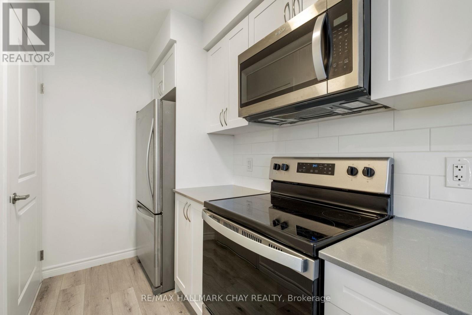 411 - 30 Hanmer Street W, Barrie (West Bayfield), Ontario  L4N 0J8 - Photo 13 - S13136496