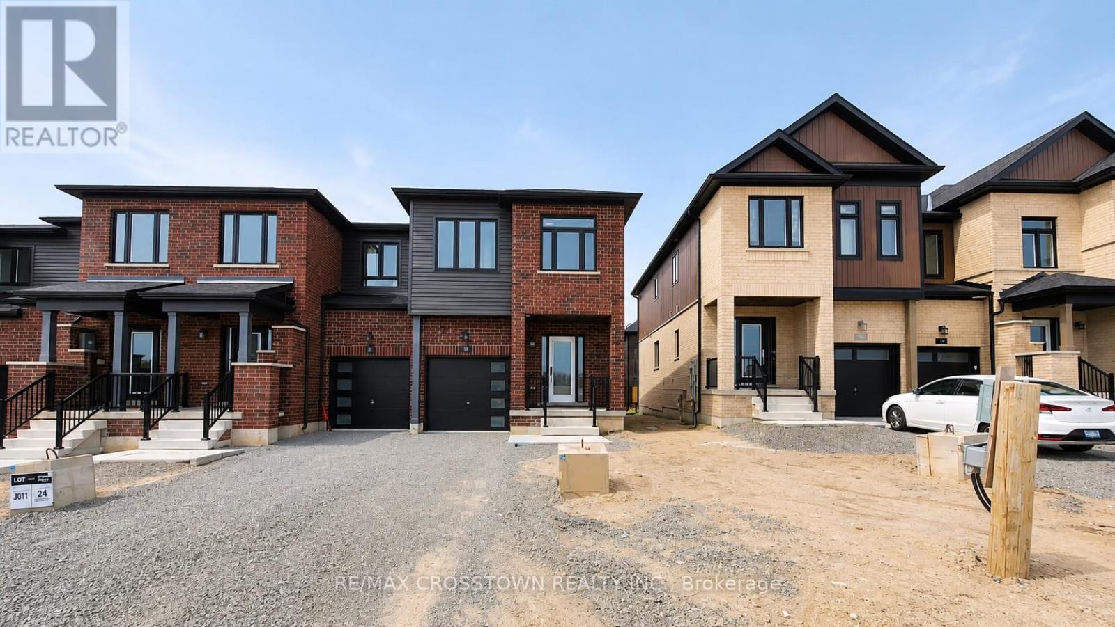 26 Mcaush Street, Barrie, Ontario  L9J 0V6 - Photo 2 - S13136546