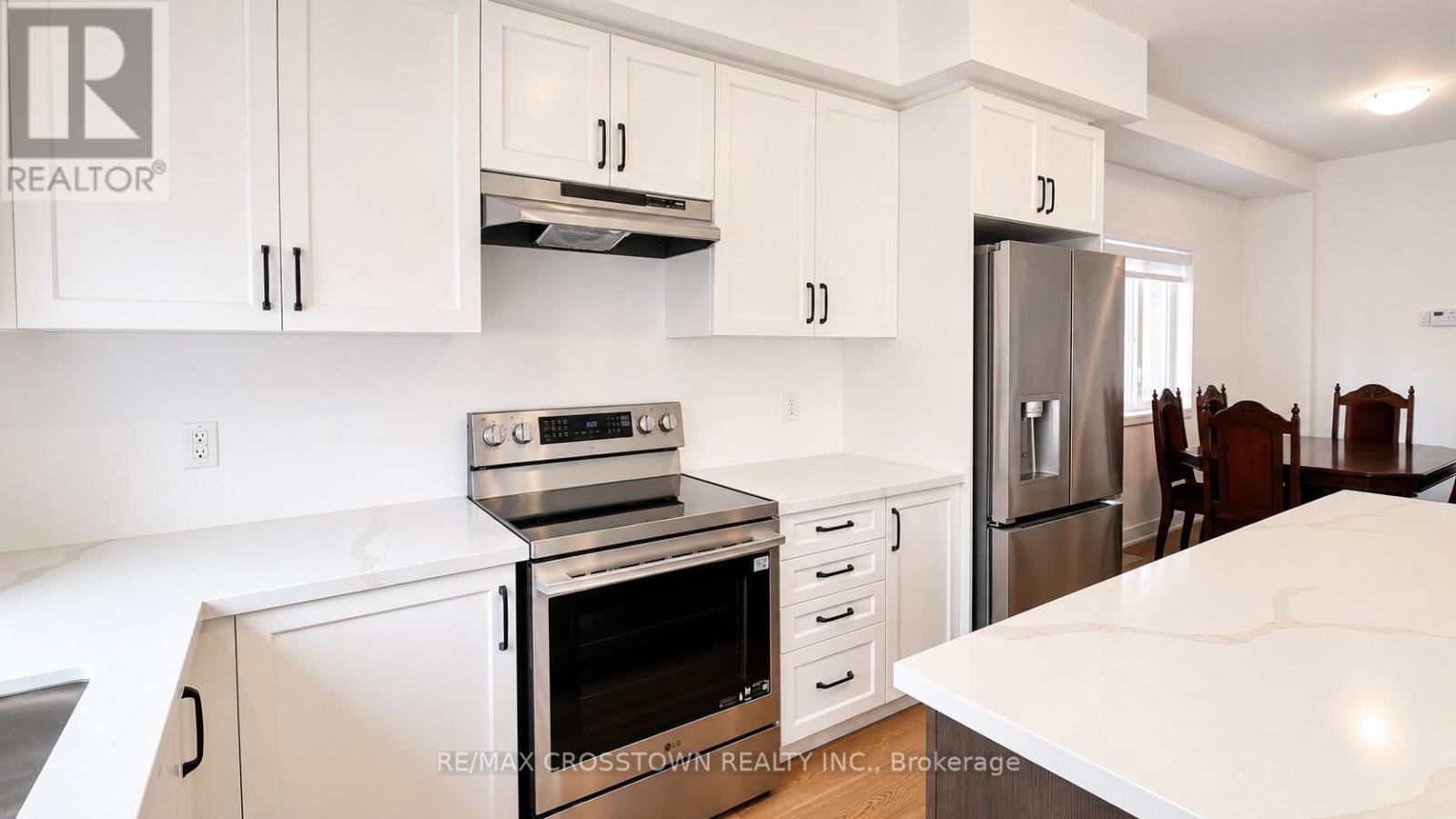 26 Mcaush Street, Barrie, Ontario  L9J 0V6 - Photo 9 - S13136546