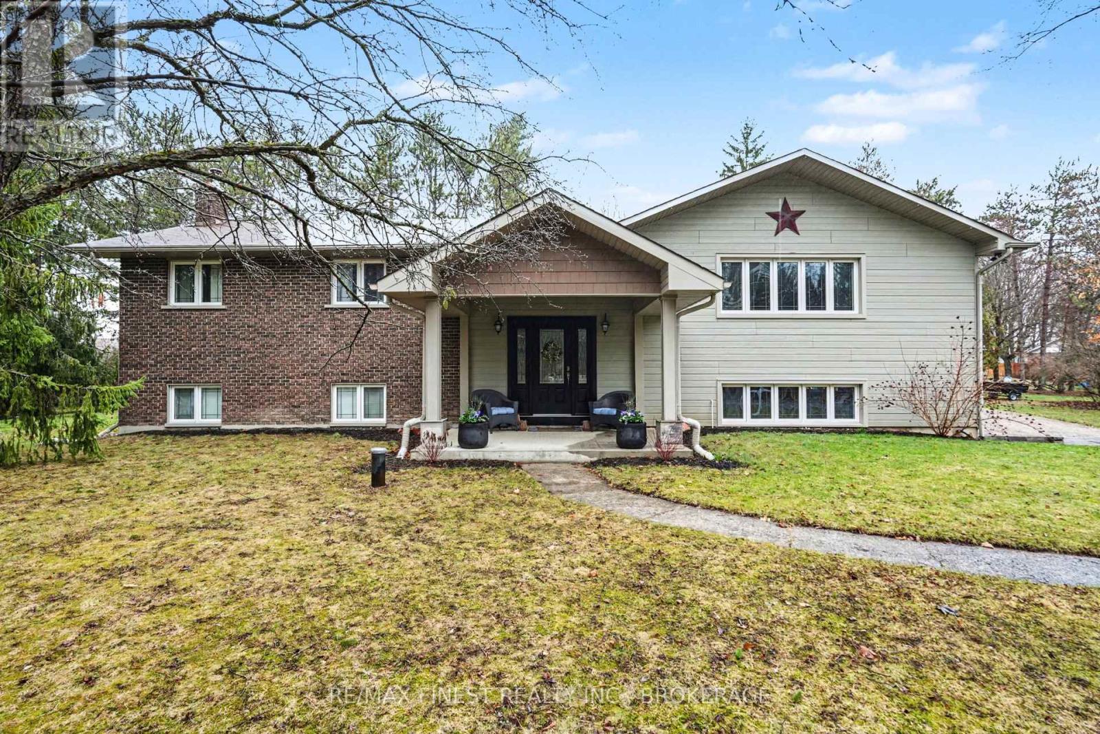 2518 RIDEAU FERRY ROAD, Drummond/North Elmsley, Ontario