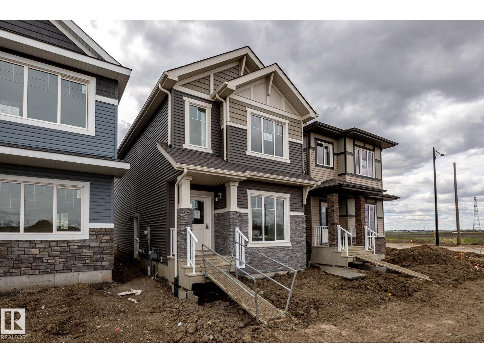 211 157 AV NE, edmonton, Alberta