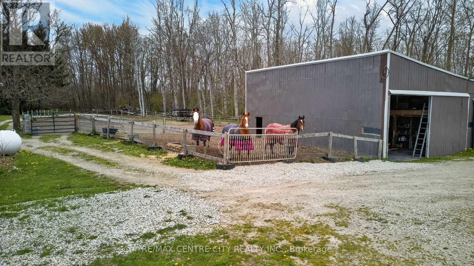 89482 Belmore Line, Howick, Ontario  N0G 2X0 - Photo 12 - X13136728
