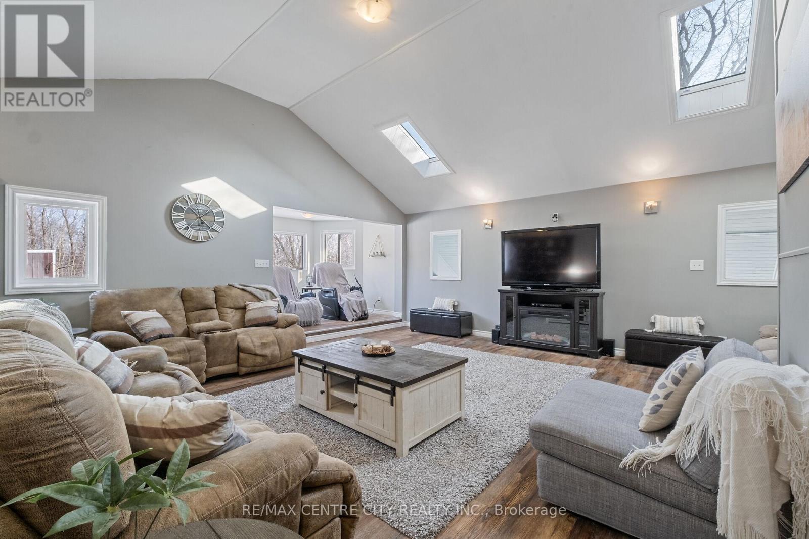 89482 Belmore Line, Howick, Ontario  N0G 2X0 - Photo 30 - X13136728