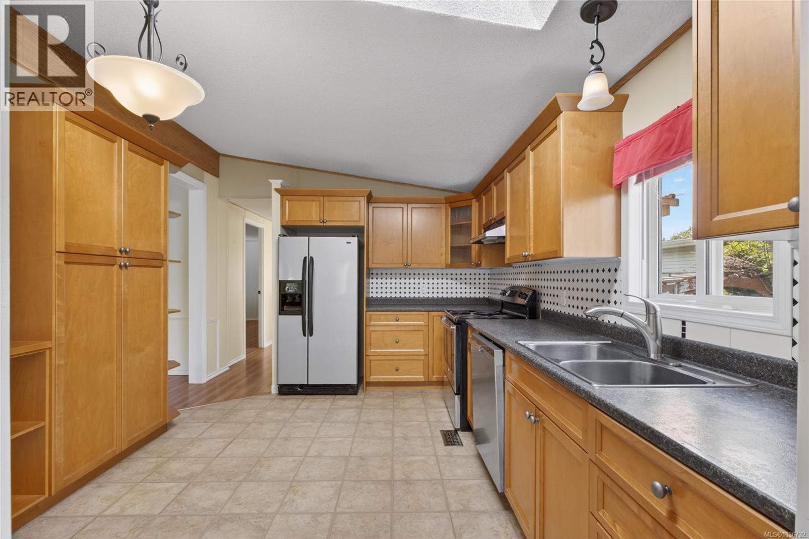 17 2140 20th St, Courtenay, British Columbia  V9N 3G6 - Photo 15 - 1036732