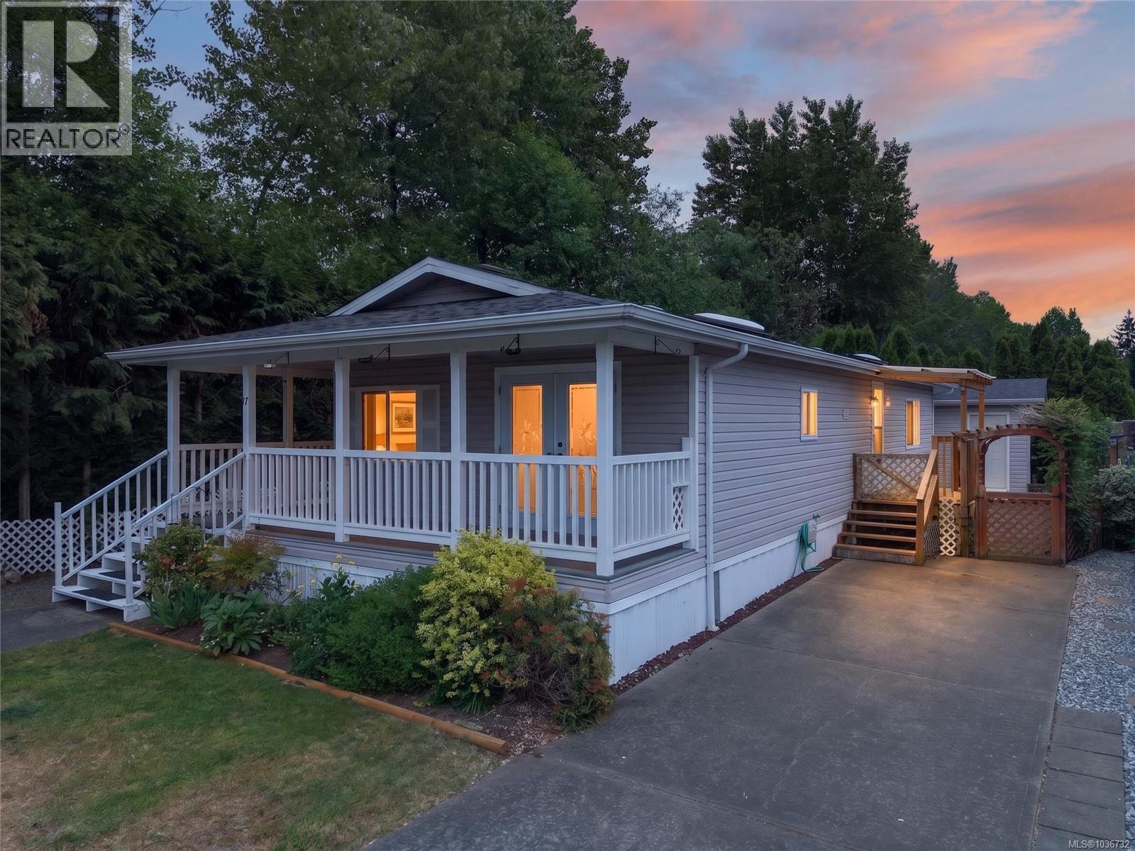 17 2140 20th St, Courtenay, British Columbia  V9N 3G6 - Photo 42 - 1036732