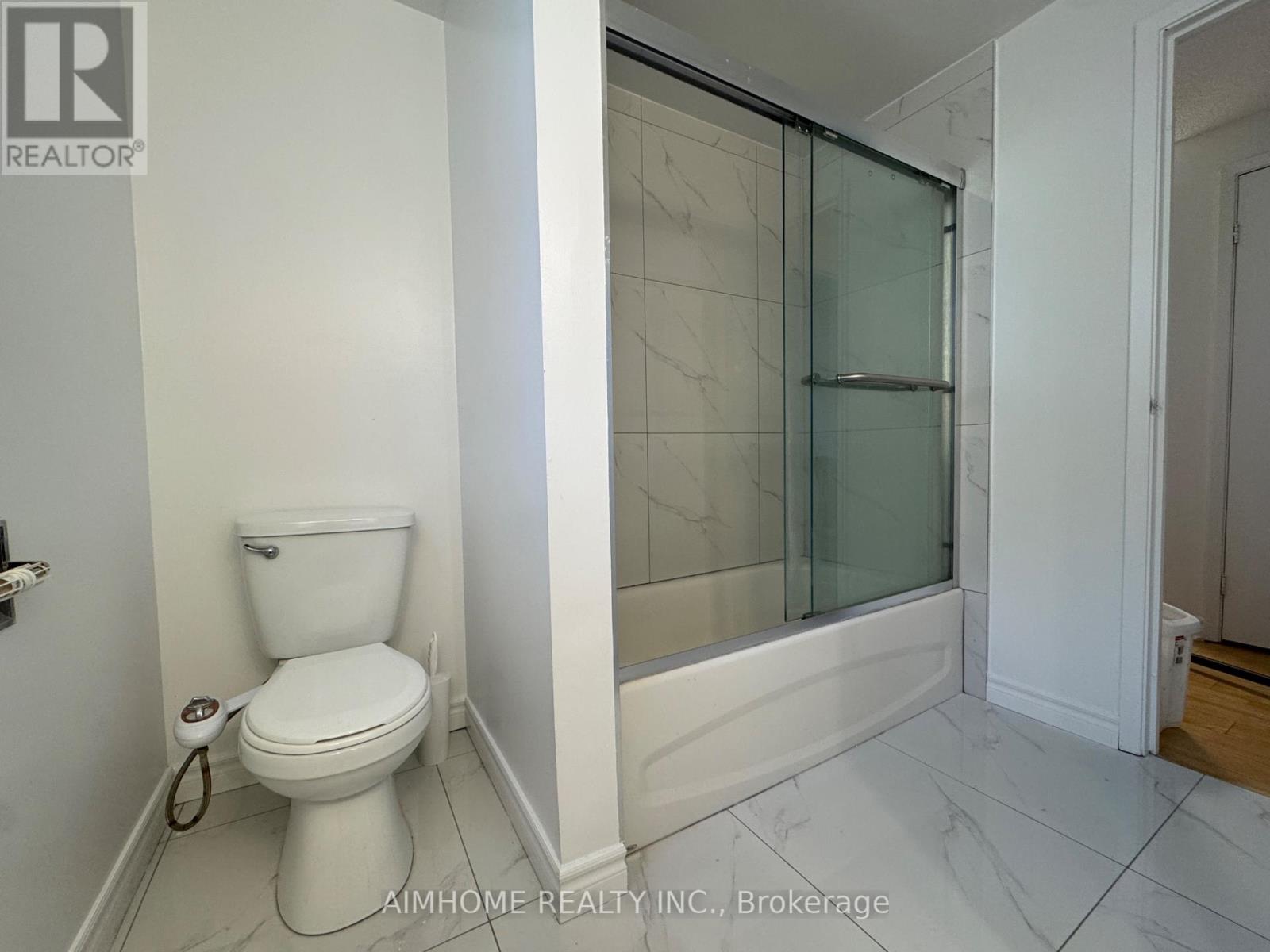 180 Valley Stream Drive, Toronto, Ontario  M1V 2A5 - Photo 16 - E13108776