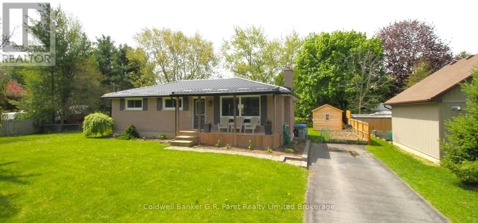 104 Simcoe Crescent, Middlesex Centre, Ontario  N0L 1R0 - Photo 1 - X12470435
