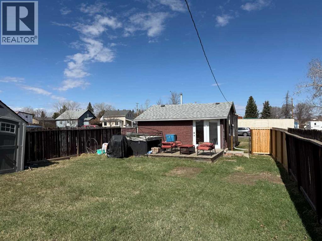 209 1 Street N, Vulcan, Alberta  T0L 2B0 - Photo 3 - A2305991