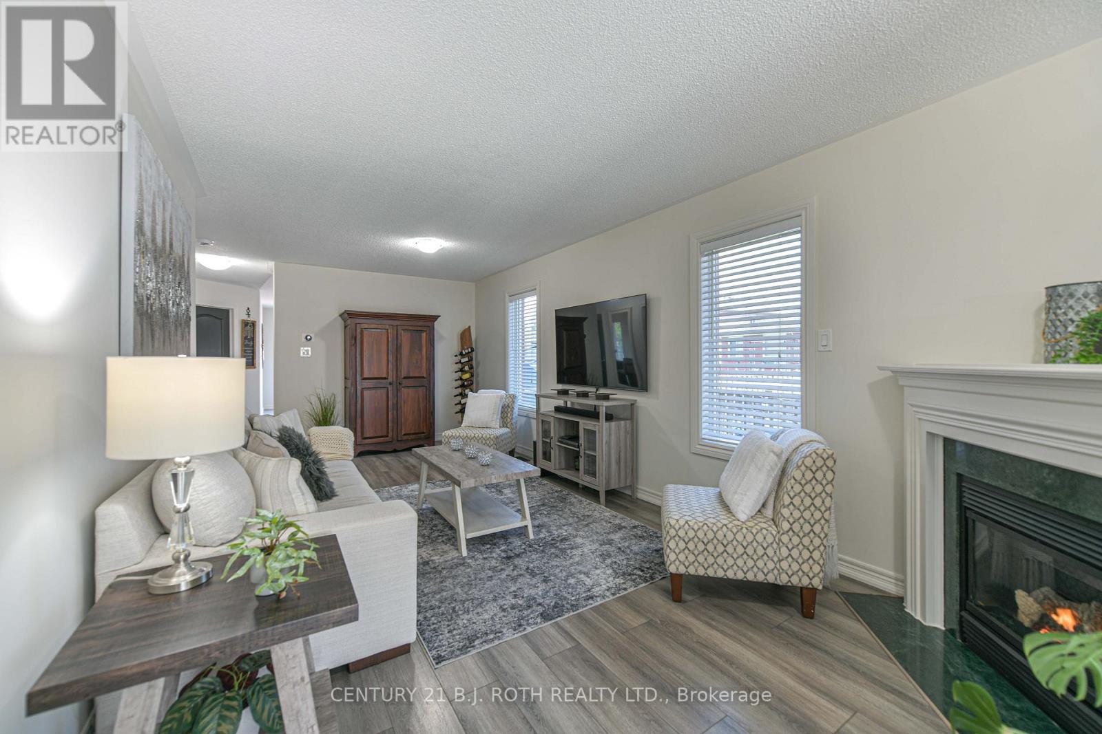 4 Lister Drive, Barrie, Ontario  L4N 0L5 - Photo 33 - S13131250