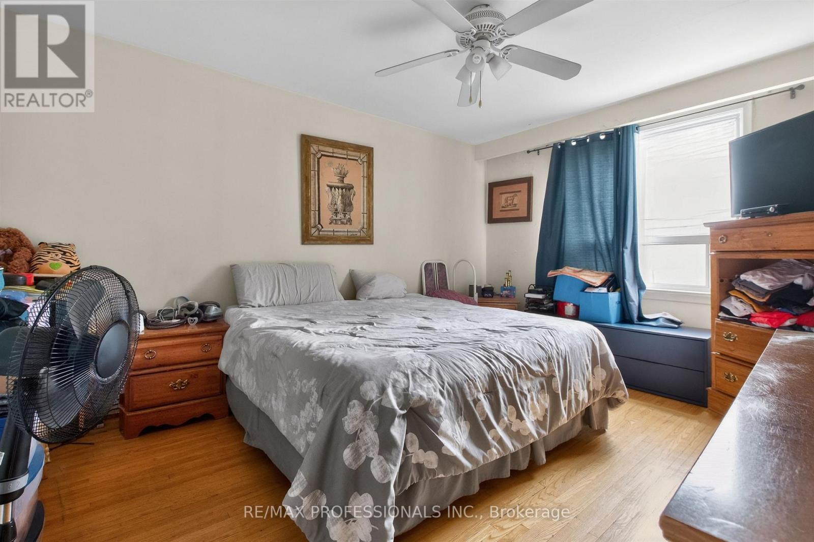 132-134 Trowell Avenue, Toronto, Ontario  M6M 1L7 - Photo 8 - W13136470