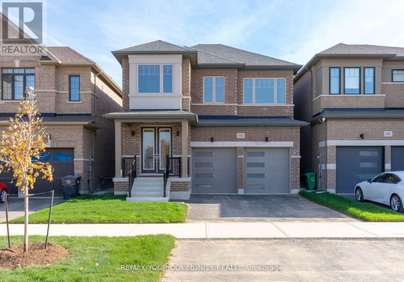 43 Tweedhill Avenue, Caledon, Ontario  L7C 4K5 - Photo 3 - W13136522