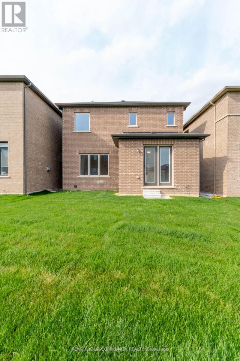 43 Tweedhill Avenue, Caledon, Ontario  L7C 4K5 - Photo 6 - W13136522