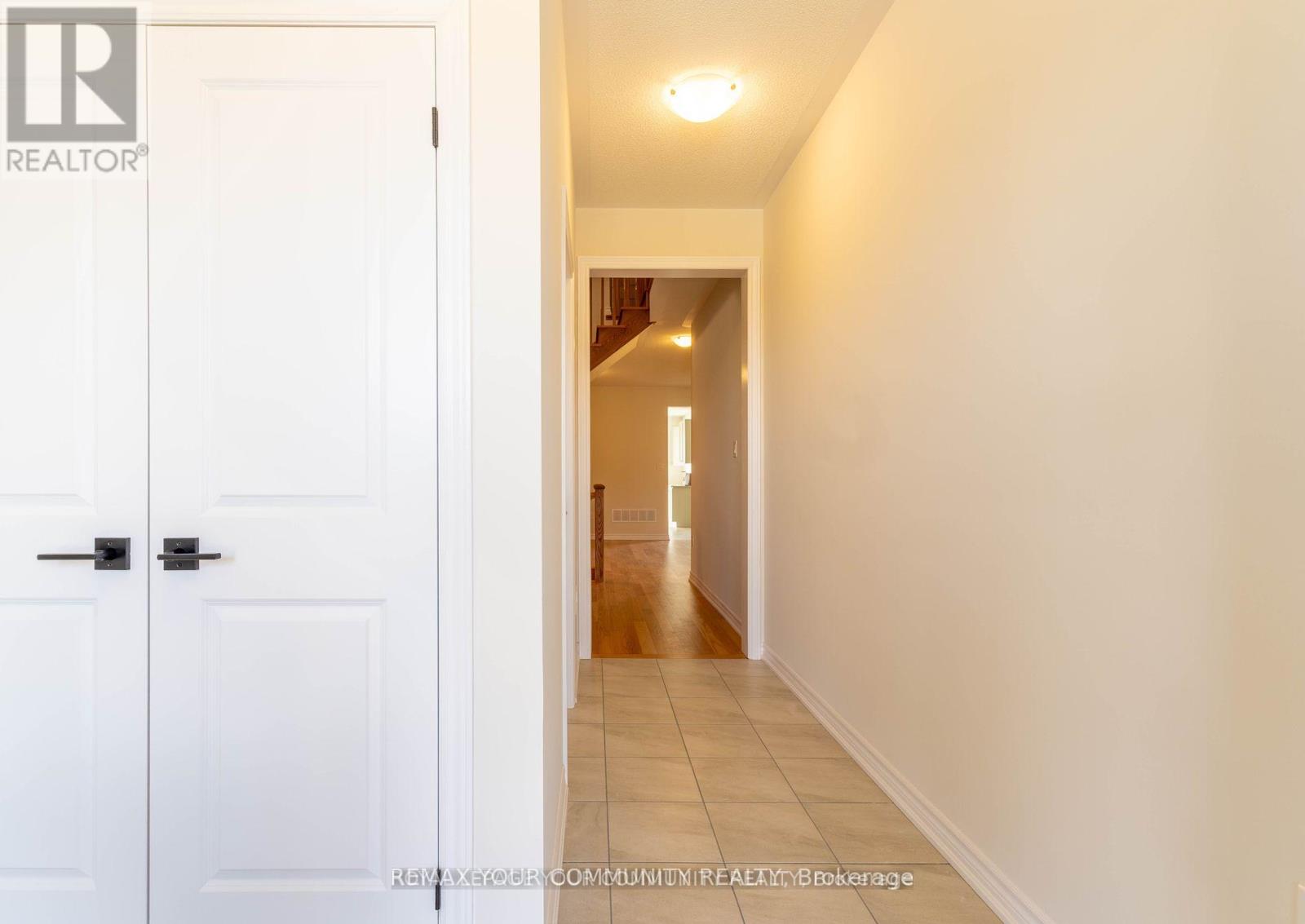 43 Tweedhill Avenue, Caledon, Ontario  L7C 4K5 - Photo 7 - W13136522