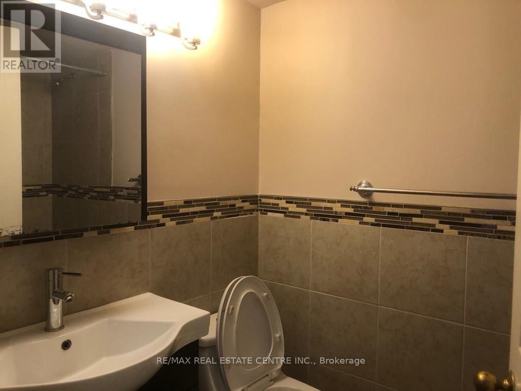 804 - 335 Webb Drive, Mississauga, Ontario  L5B 4A1 - Photo 17 - W13136536
