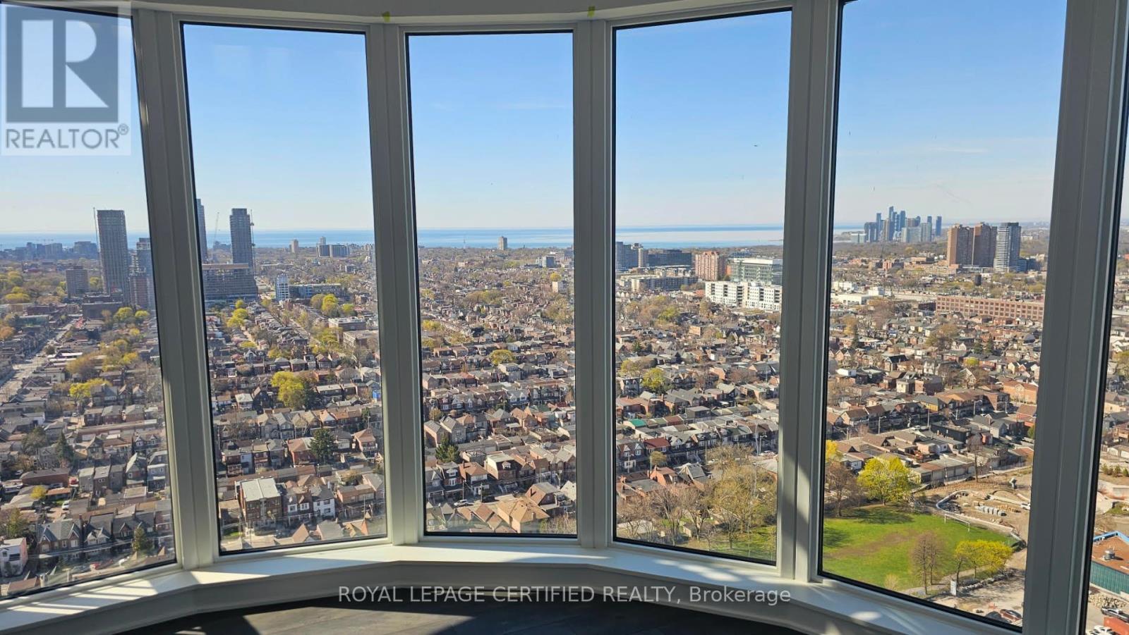 2610 - 1185 Dupont Street, Toronto, Ontario  M6H 0G5 - Photo 18 - W13136542