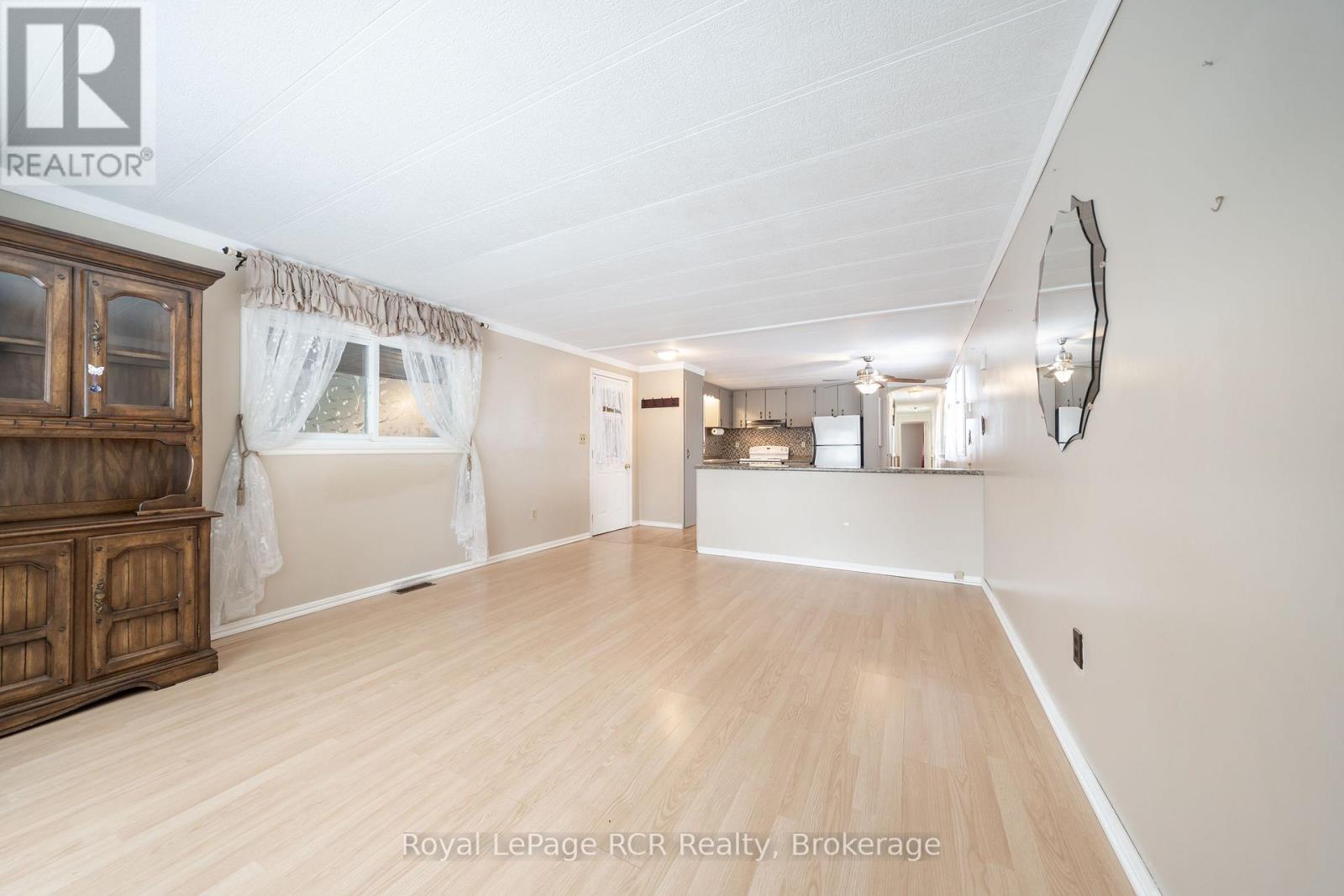 Unit #3 - 302694 Douglas Street, West Grey, Ontario  N0G 1R0 - Photo 11 - X12716852