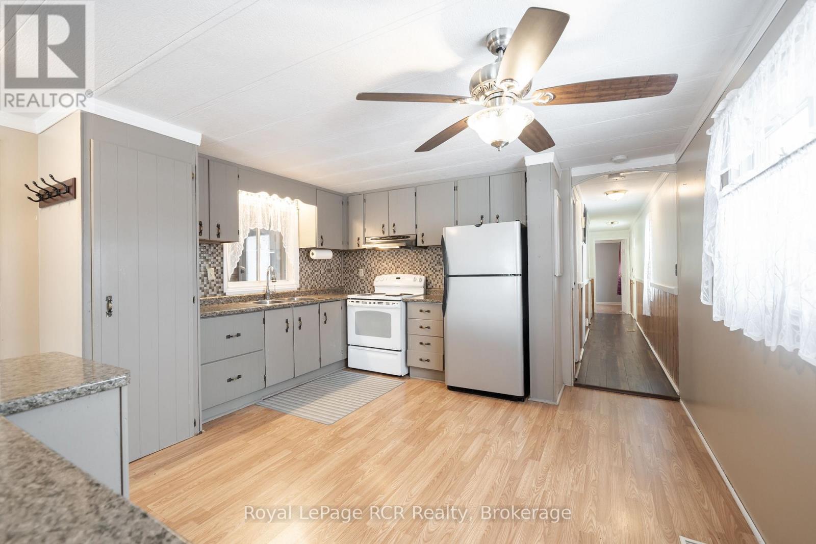 Unit #3 - 302694 Douglas Street, West Grey, Ontario  N0G 1R0 - Photo 13 - X12716852