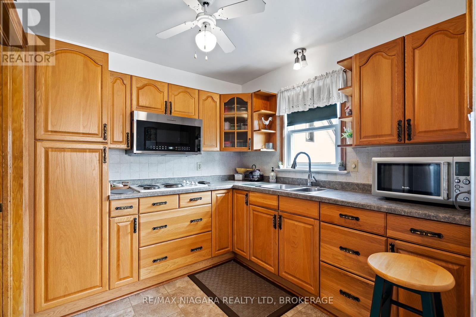 8 Lorraine Street, Niagara-On-The-Lake (Virgil), Ontario  L0S 1J0 - Photo 15 - X13136706