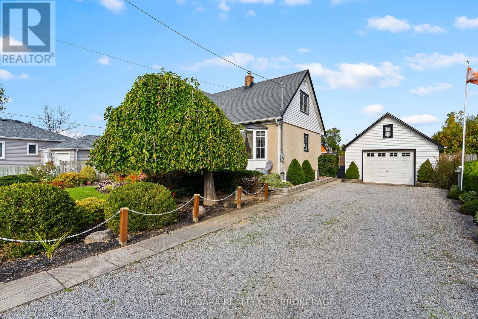 8 Lorraine Street, Niagara-On-The-Lake (Virgil), Ontario  L0S 1J0 - Photo 3 - X13136706
