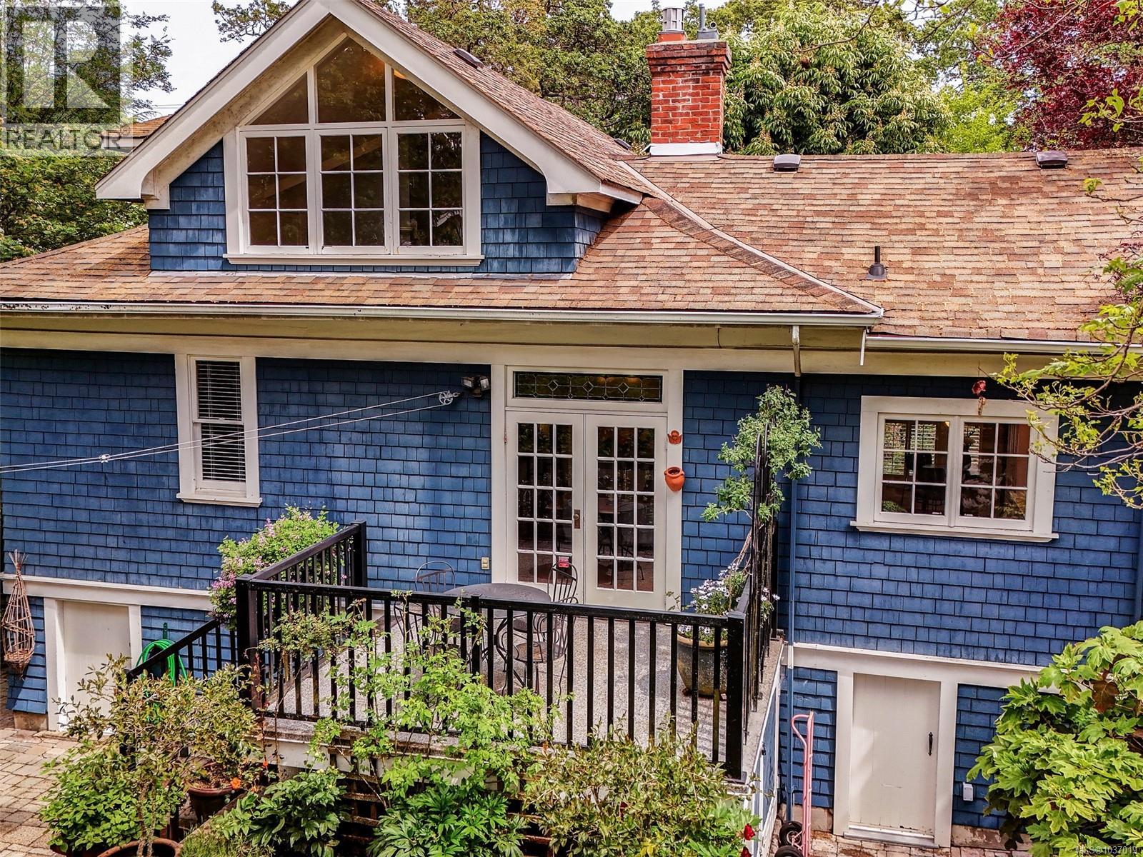 972 Wilmer St, Victoria, British Columbia  V8S 4B7 - Photo 44 - 1037019