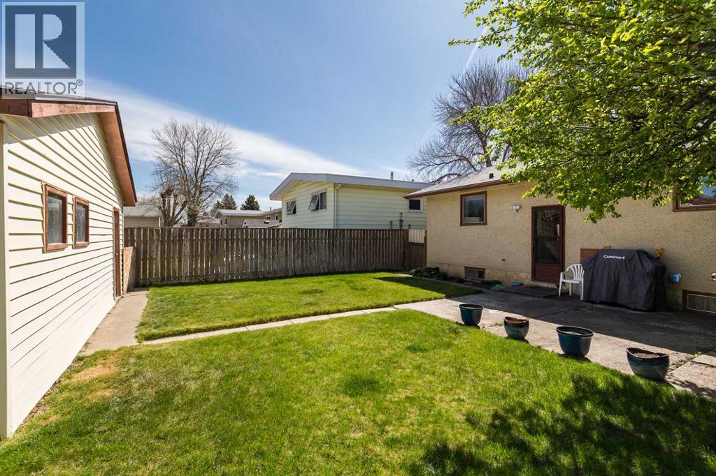 61 Park Meadows Boulevard N, Lethbridge, Alberta  T1H 4H7 - Photo 26 - A2309958