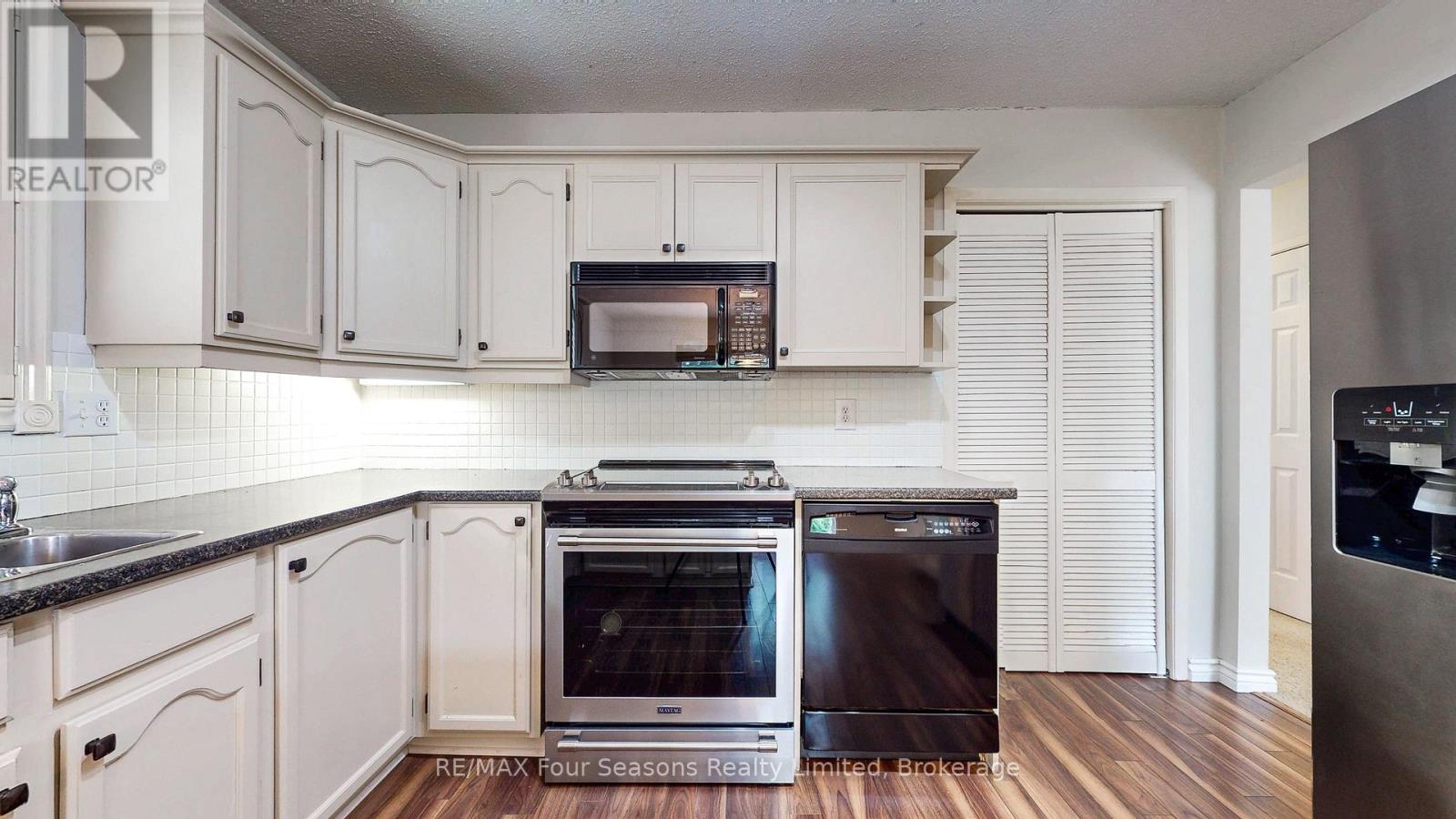 323 Hickory Street, Collingwood, Ontario  L9Y 3G4 - Photo 12 - S13136630