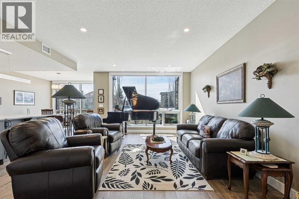 312, 15 Cougar Ridge Landing SW, Calgary, Alberta  T3H 6C3 - Photo 11 - A2295603