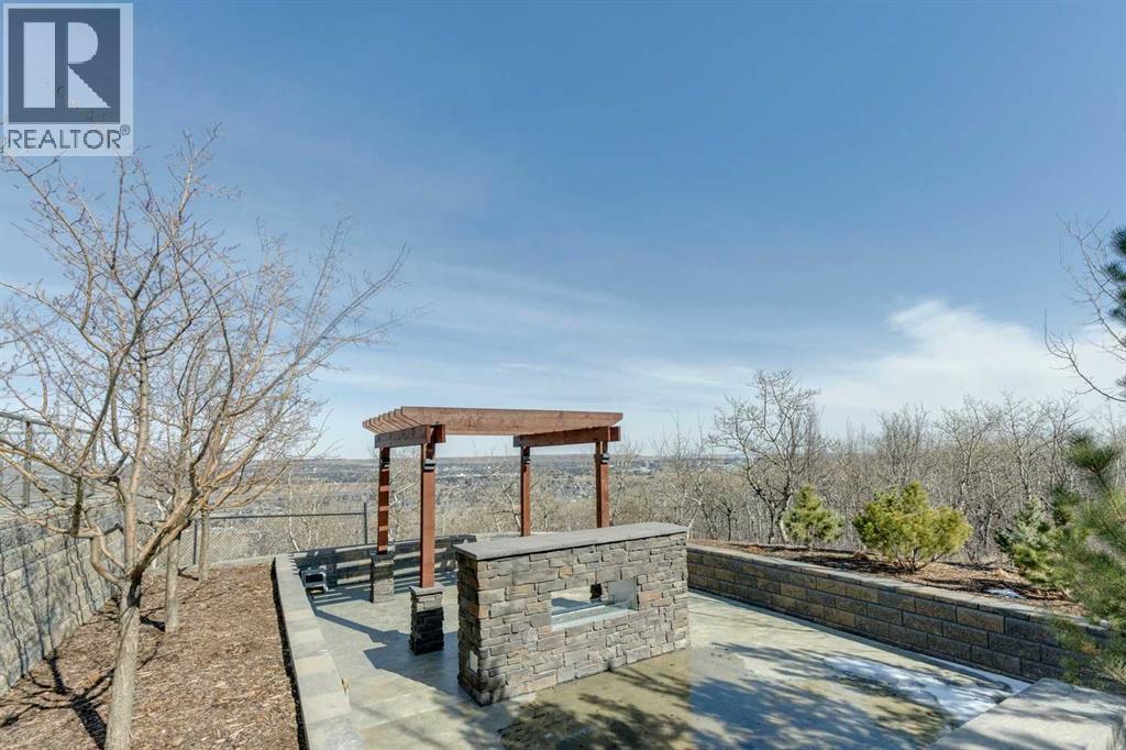 312, 15 Cougar Ridge Landing SW, Calgary, Alberta  T3H 6C3 - Photo 32 - A2295603