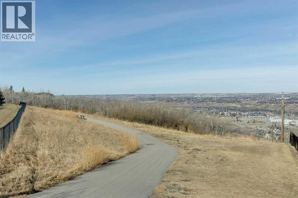 312, 15 Cougar Ridge Landing SW, Calgary, Alberta  T3H 6C3 - Photo 41 - A2295603