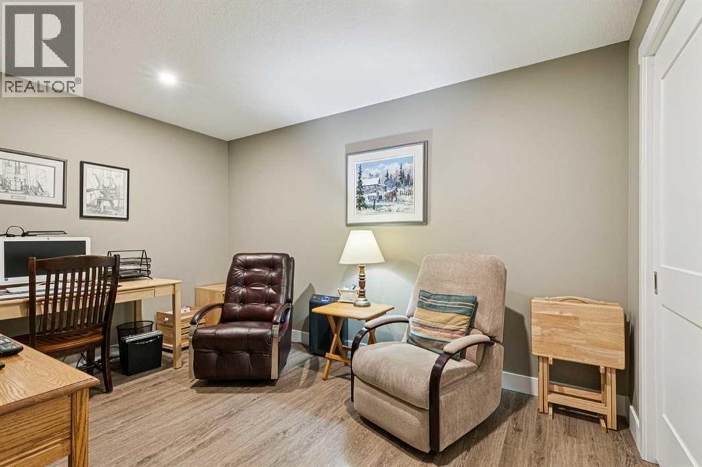 312, 15 Cougar Ridge Landing SW, Calgary, Alberta  T3H 6C3 - Photo 23 - A2295603