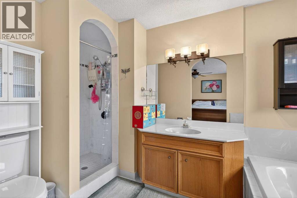 1486 Sunwood Road Se, Calgary, Alberta  T2X 2K5 - Photo 21 - A2306845