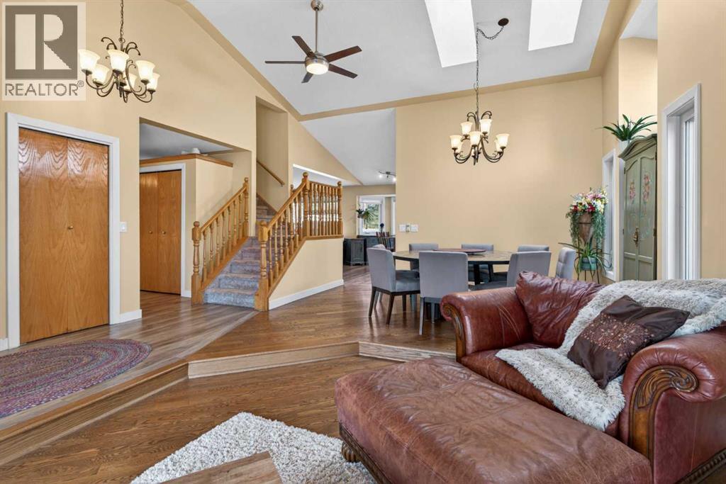 1486 Sunwood Road Se, Calgary, Alberta  T2X 2K5 - Photo 2 - A2306845