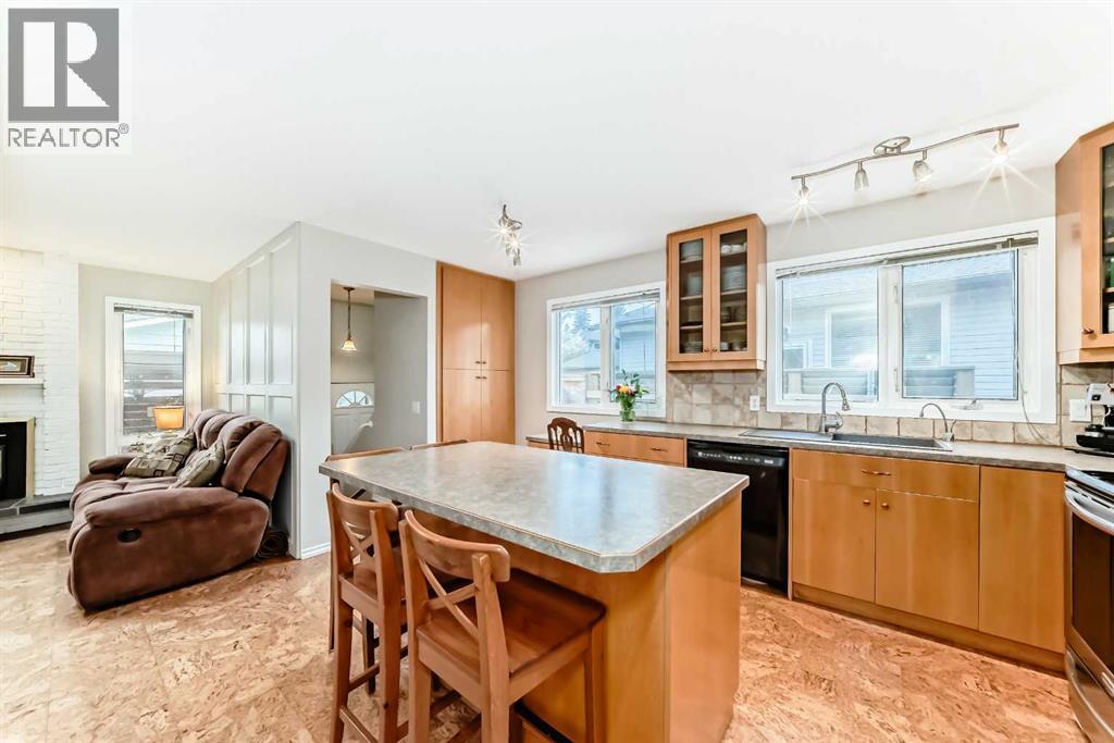308 Cannington Place SW, Calgary, Alberta  T2W 1Z9 - Photo 13 - A2311383