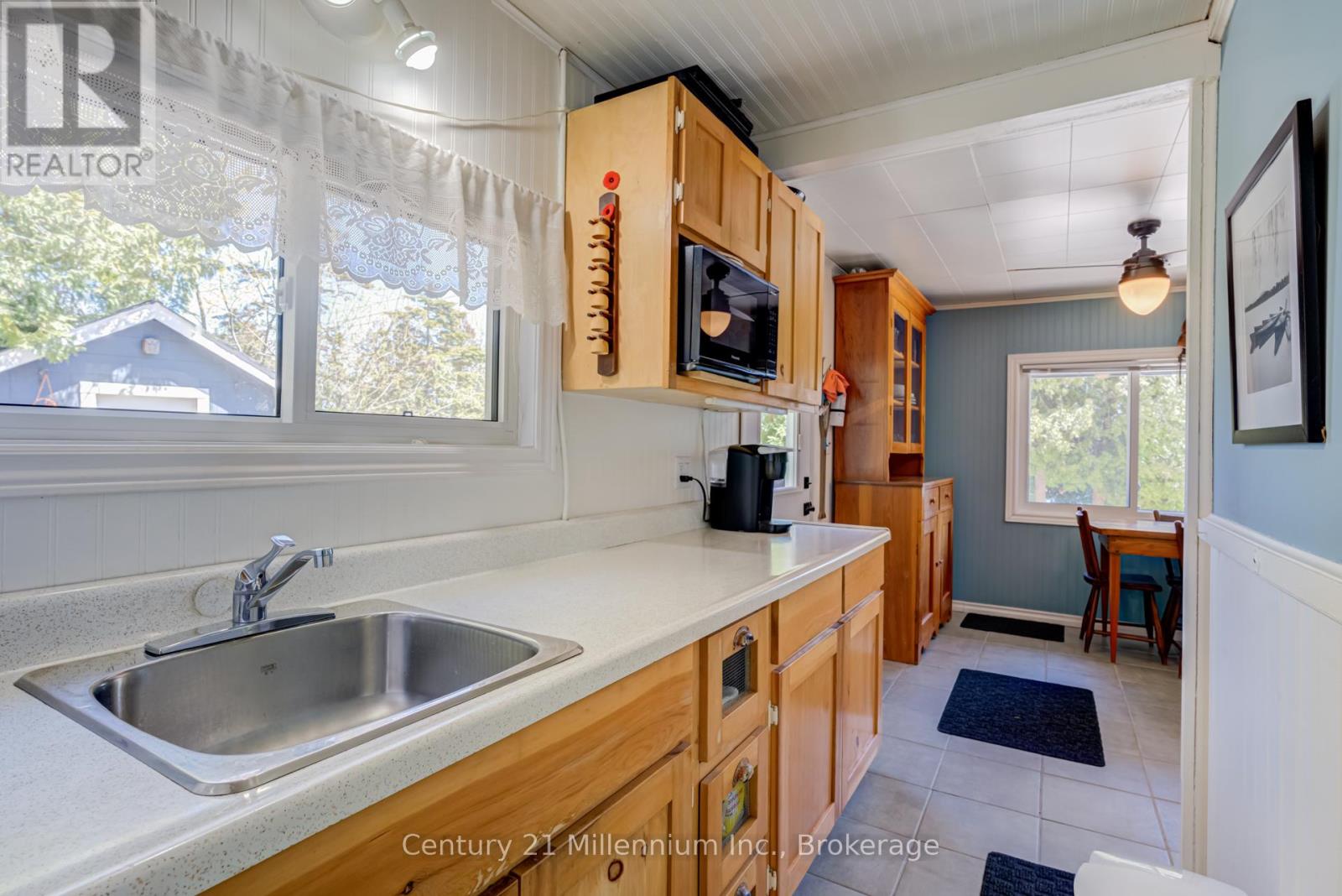 199 Mallory Beach Road, South Bruce Peninsula, Ontario  N0H 2T0 - Photo 13 - X13136640