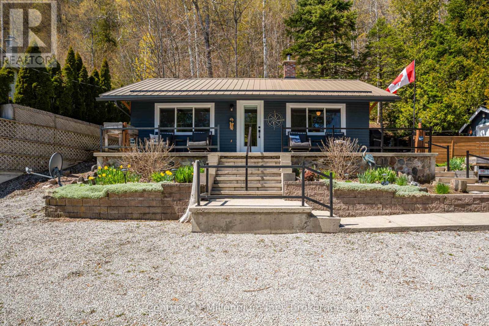 199 Mallory Beach Road, South Bruce Peninsula, Ontario  N0H 2T0 - Photo 3 - X13136640
