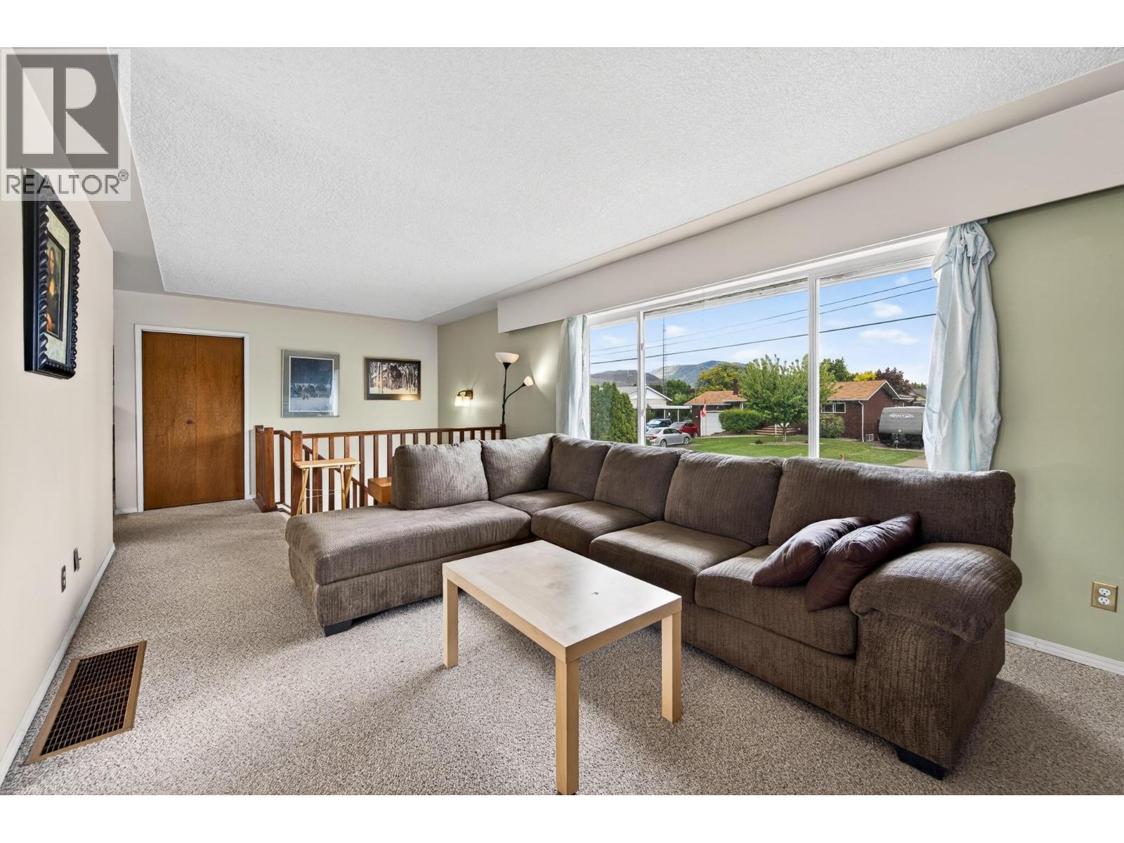 828 Mcbride Street, Kamloops, British Columbia  V2B 5S3 - Photo 4 - 10387743