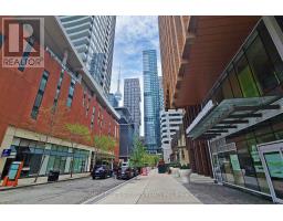 702 - 327 KING STREET W, Toronto, Ontario