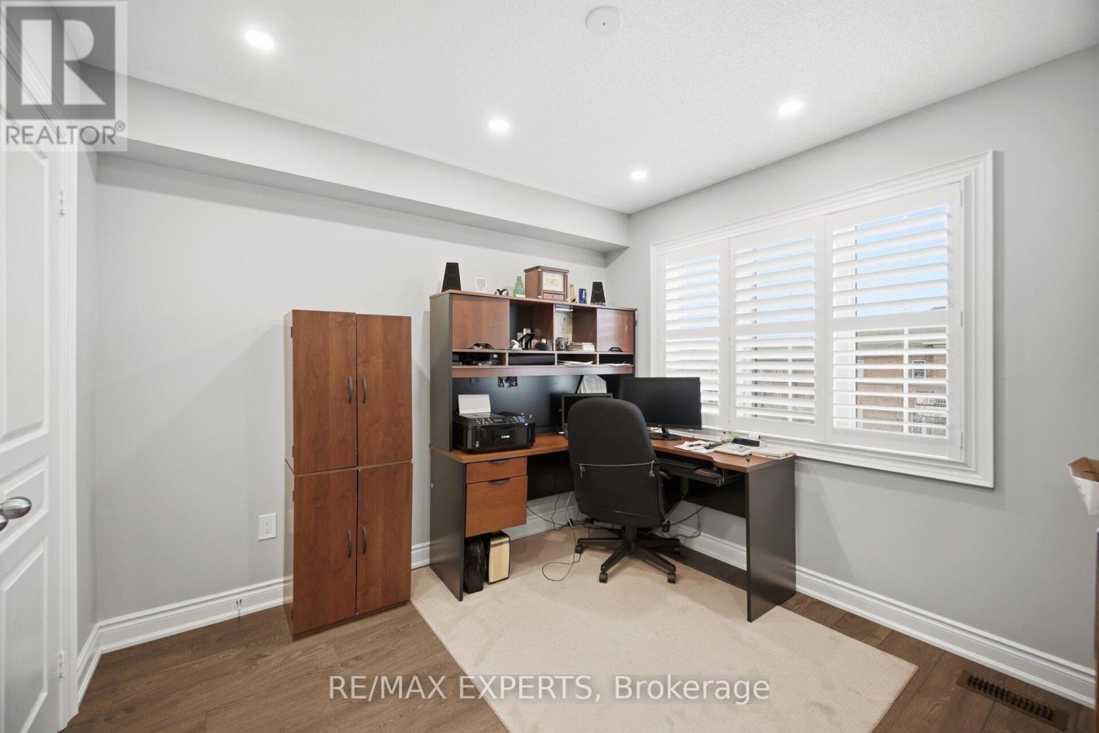64 Holbrook Court, Milton, Ontario  L9E 1J1 - Photo 33 - W13135998