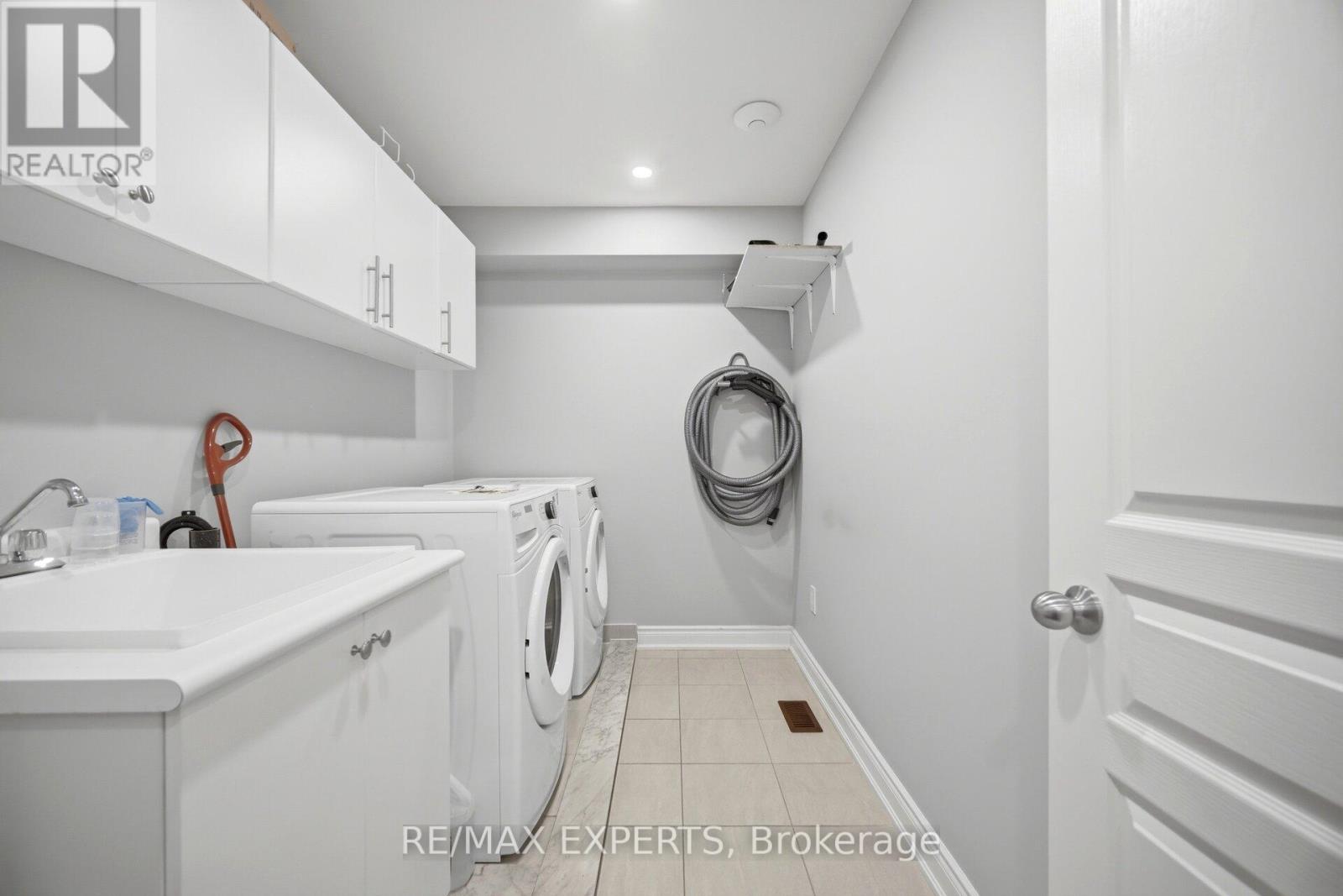 64 Holbrook Court, Milton, Ontario  L9E 1J1 - Photo 36 - W13135998