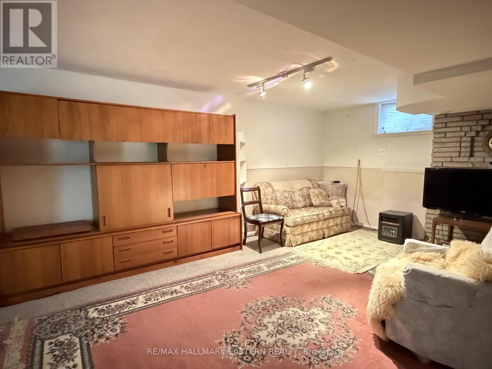 276 Greenlawn Avenue, Peterborough, Ontario  K9H 5K8 - Photo 8 - X13134396