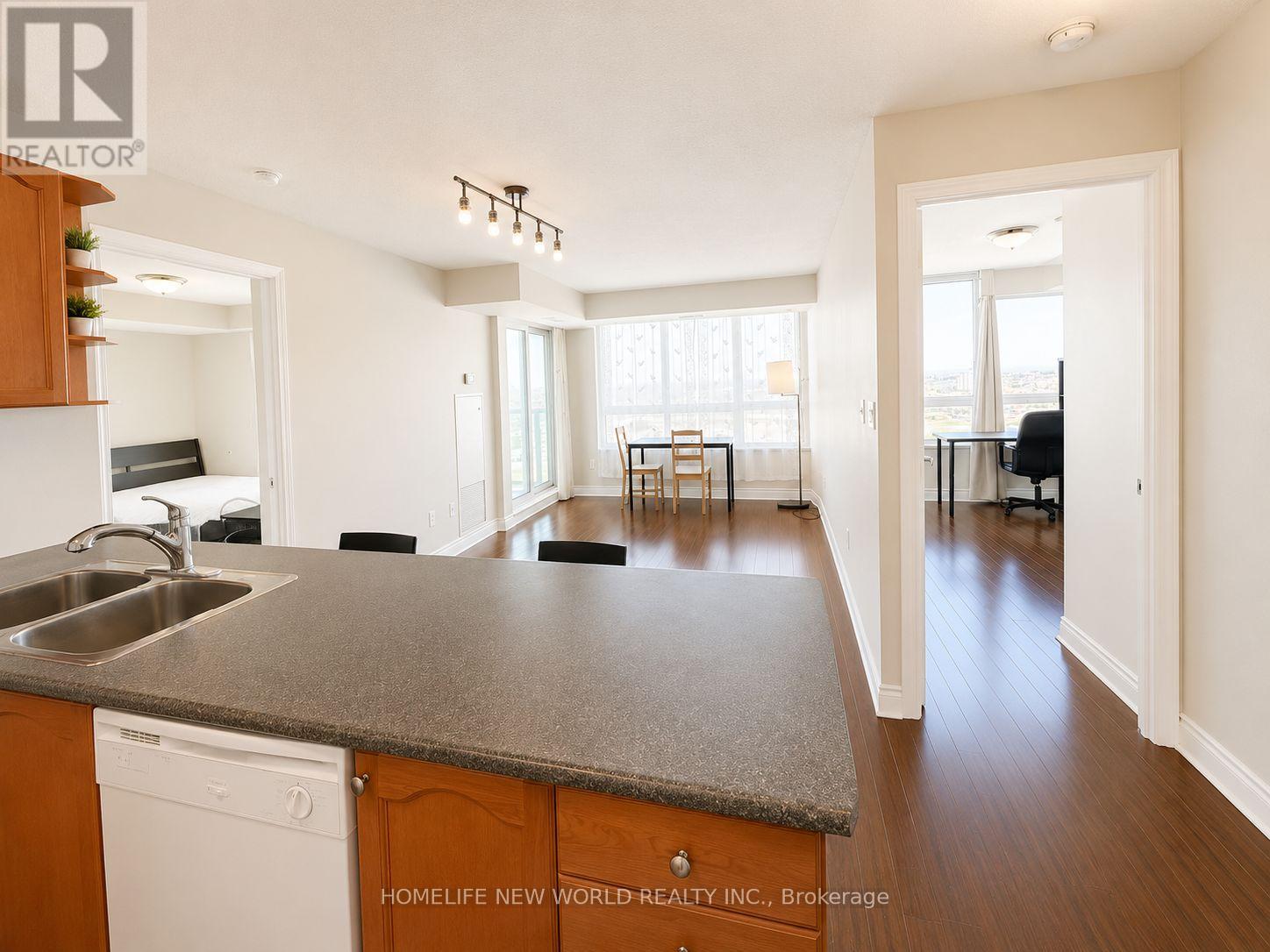 2007 - 50 Brian Harrison Way, Toronto, Ontario  M1P 5J4 - Photo 6 - E12828510
