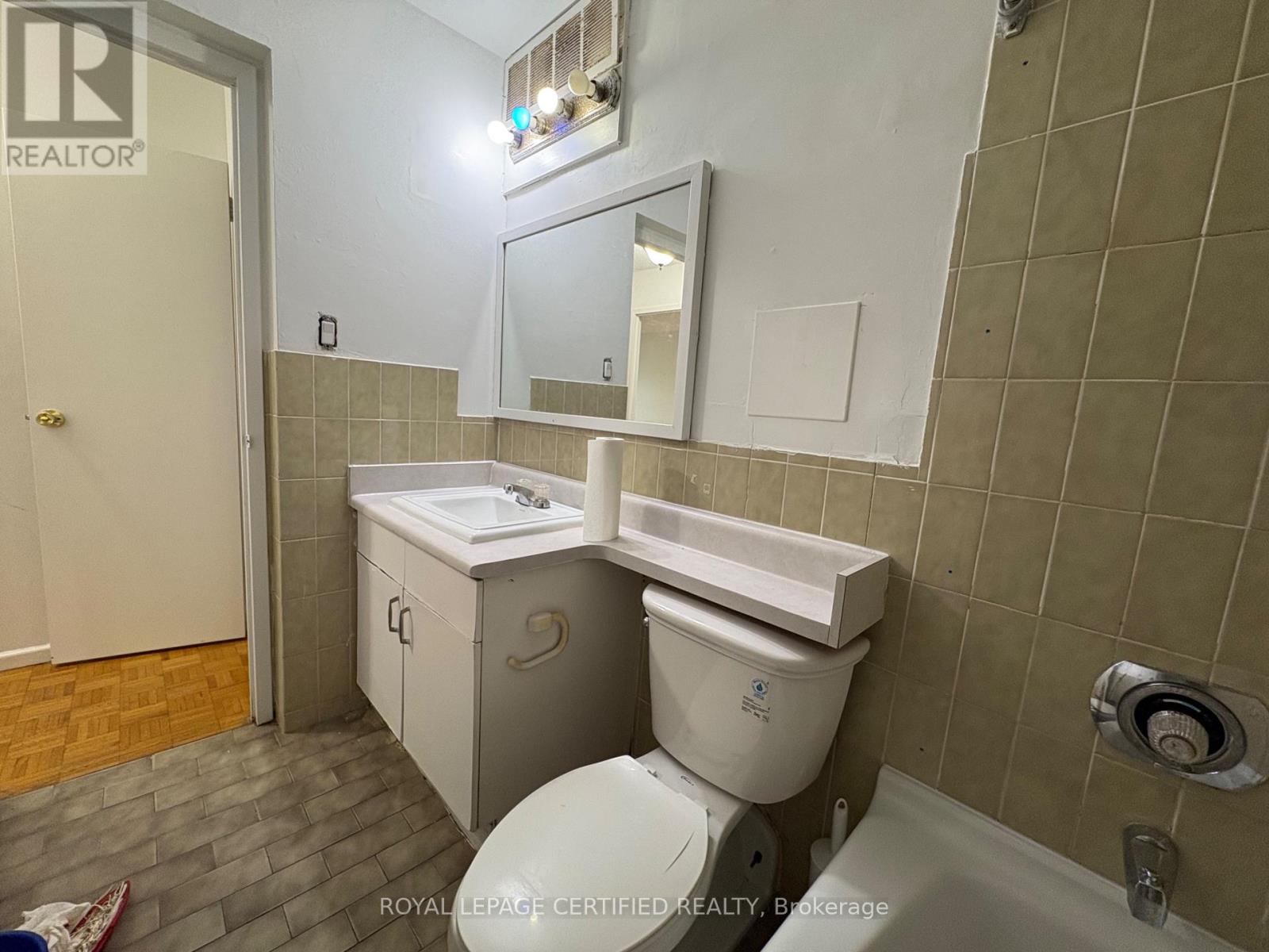 202 - 735 Don Mills Road, Toronto, Ontario  M3C 1T1 - Photo 15 - C13136792
