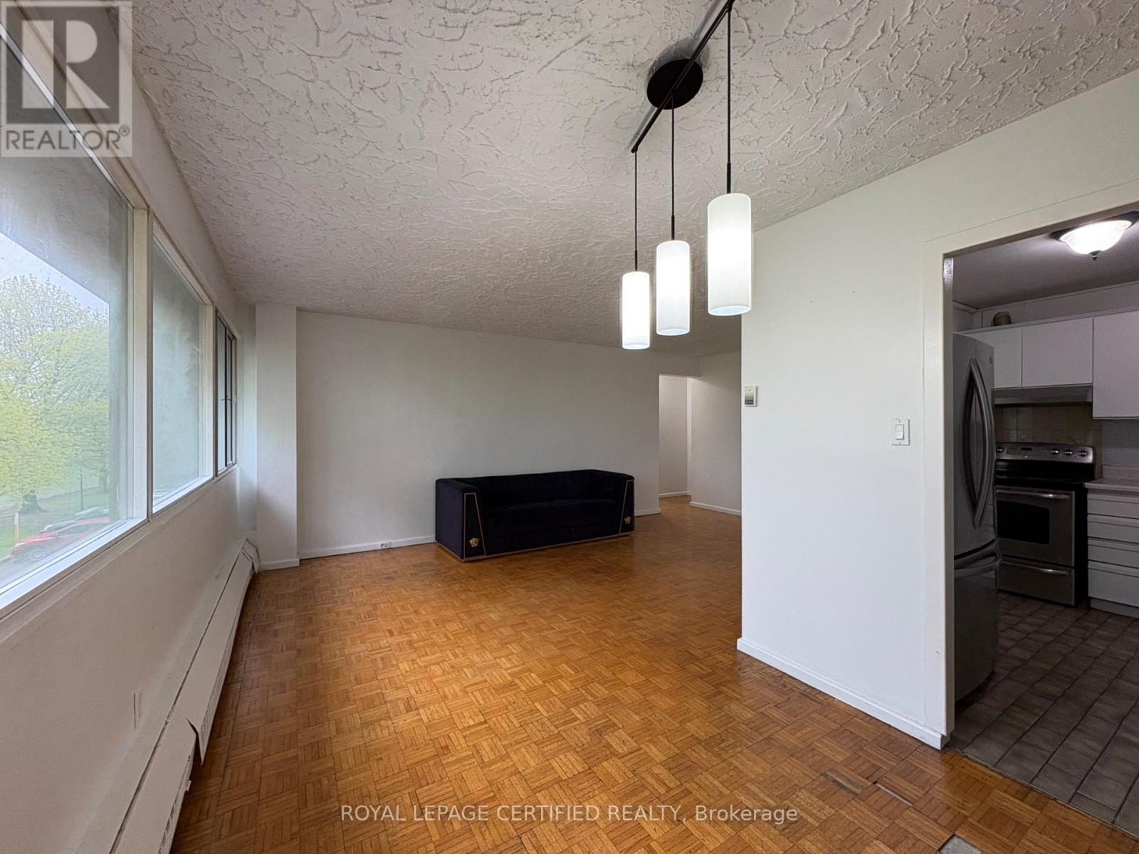 202 - 735 Don Mills Road, Toronto, Ontario  M3C 1T1 - Photo 2 - C13136792