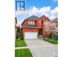 7 FINNEGAN PLACE, Whitby, Ontario